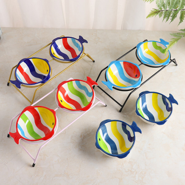 Χρωματιστό κεραμικό μπολ για γατοτροφή