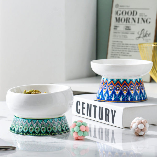 Värviline keraamiline kassitoidukauss