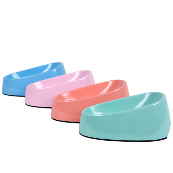 Пластмасова купа за храна на котки