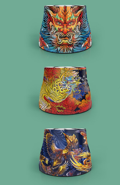 Цветна купа за храна на домашни любимци