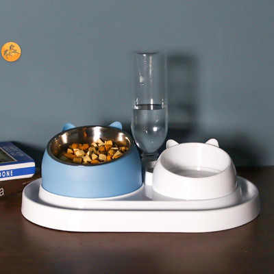 Kahekordne kauss veeautomaatiga kassidele