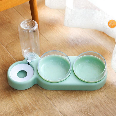 Kahekordne kauss veeautomaatiga kassidele