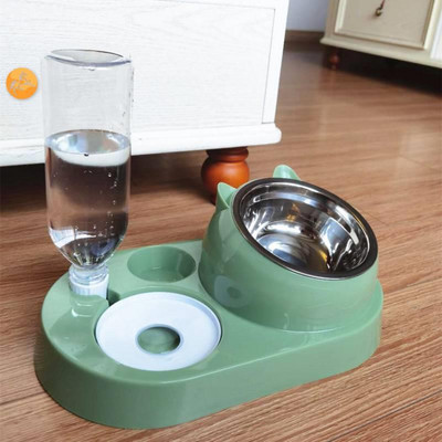 Kahekordne kauss veeautomaatiga kassidele