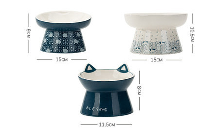 Mitmes mudelis keraamiline kauss kassidele