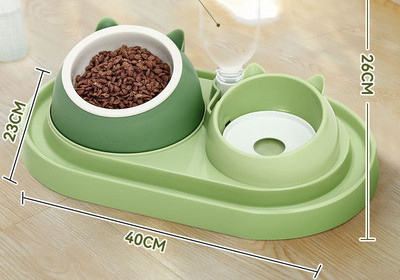 Kahekordne kauss kassitoidu jaoks - kaks mudelit