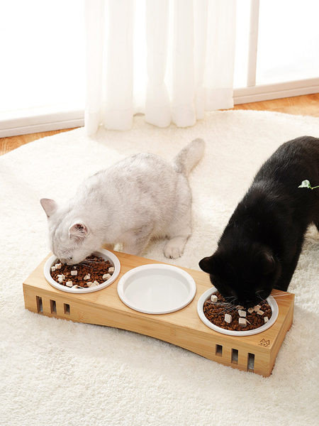 Suport din lemn pentru boluri metalice sau ceramice pentru mancare sau apa