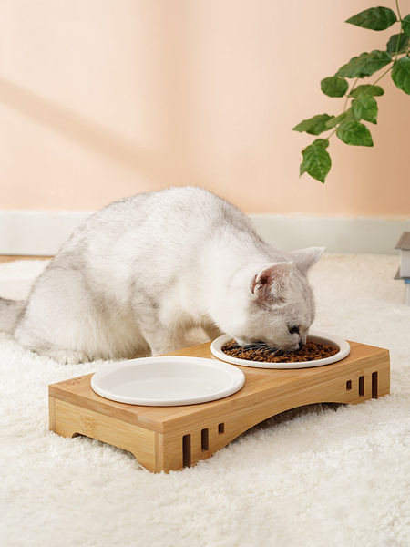 Suport din lemn pentru boluri metalice sau ceramice pentru mancare sau apa