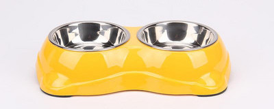 Suport dublu cu boluri metalice pentru hrana si apa pentru pisici