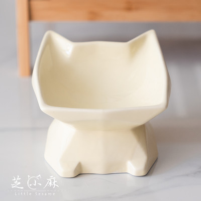 Recipient pentru hrana pentru pisici