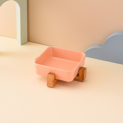 Квадратна керамична купа със стойка за котки