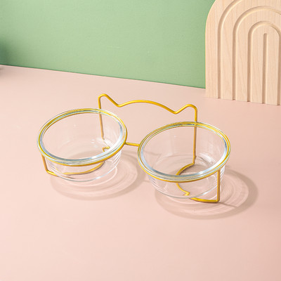 Kahekordne alus klaaskaussidega kassitoidu jaoks