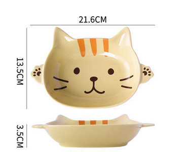 Un castron în formă de pisică