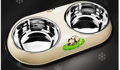 Paar metallist kaussi kassitoidu jaoks