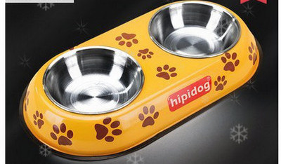 Paar metallist kaussi kassitoidu jaoks