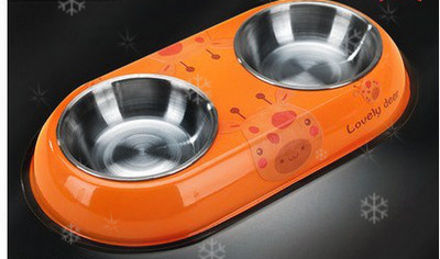 Paar metallist kaussi kassitoidu jaoks