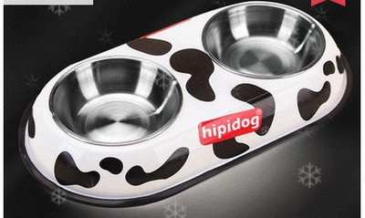 Paar metallist kaussi kassitoidu jaoks