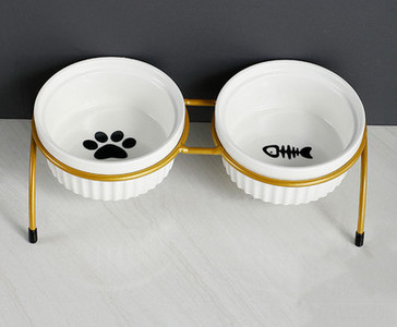 Metallist alusega kassikauss - mitu mudelit