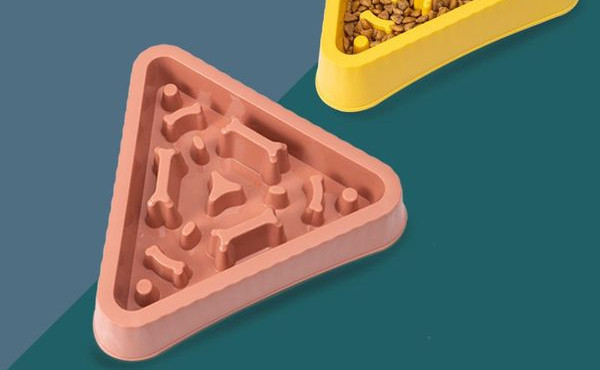 Bol triunghiular pentru mâncare lentă