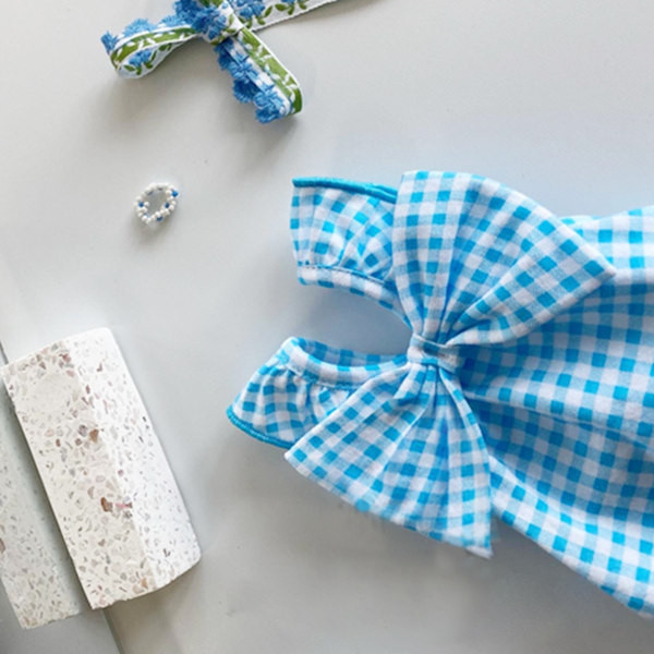 Bluză pentru câini în carouri cu panglică