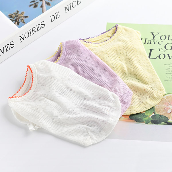 Suvised lokkide ja tikanditega koerariided