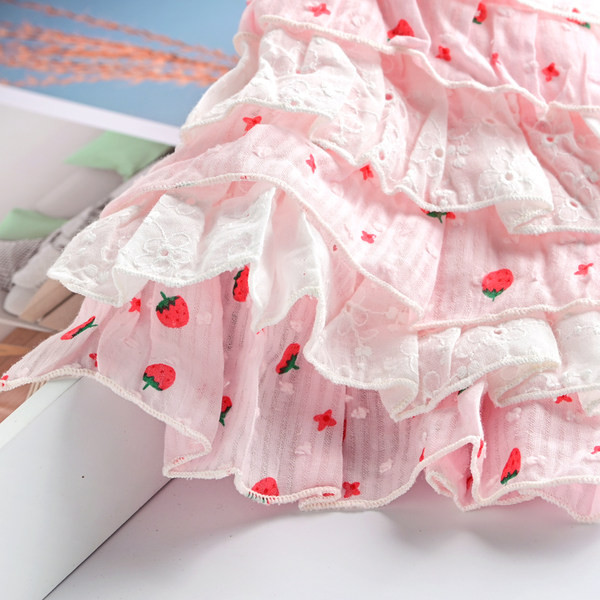 Haljina za pse s čipkom i kovrčama