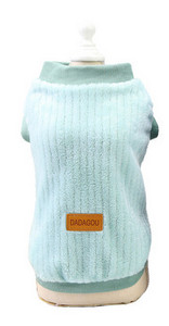 Дреха с емблема за куче