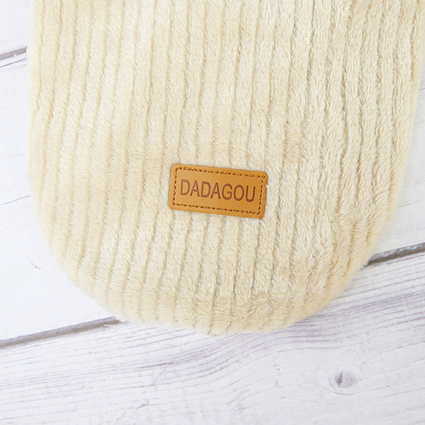 Дреха с емблема за куче