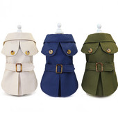 Kaasaegne vihmamantli tüüpi mantel koertele