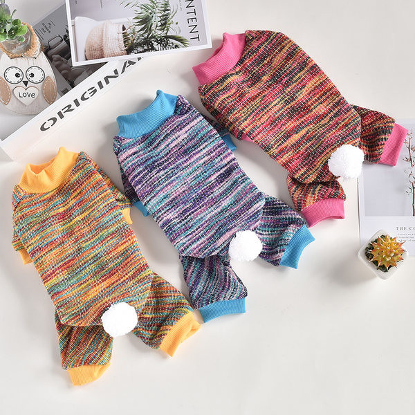 Kolmes värvitoonis kootud kombinesoon koertele