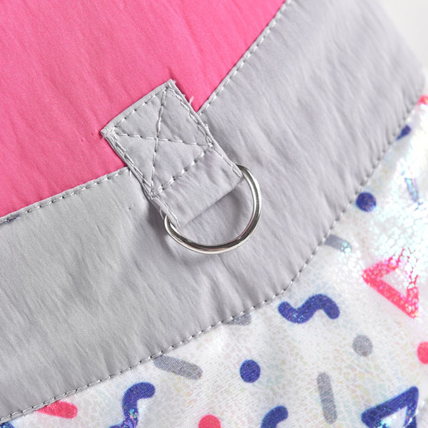 Vesta in doua culori pentru caini