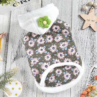 Bluza cu gluga si model floral pentru caini