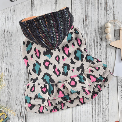 Kapuutsiga ja loomatrükiga kleit koertele