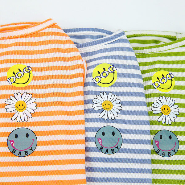 Bluză de vară în dungi cu aplicații