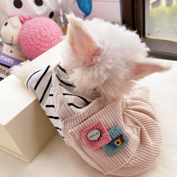 Salopeta cu buzunar pentru un caine