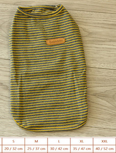 Bluză în dungi cu aplicație și inscripție pentru câini