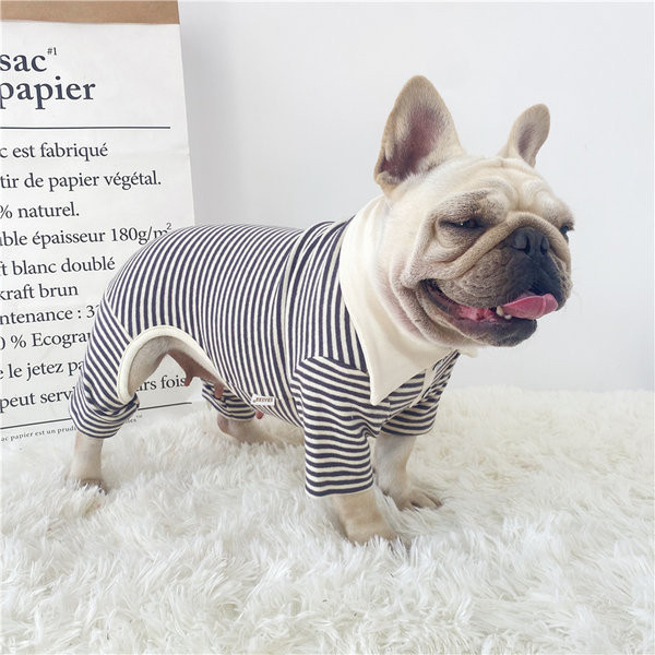 Nööpidega triibulised riided - koerale