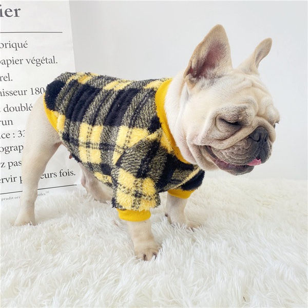 Îmbrăcăminte în carouri pentru câini