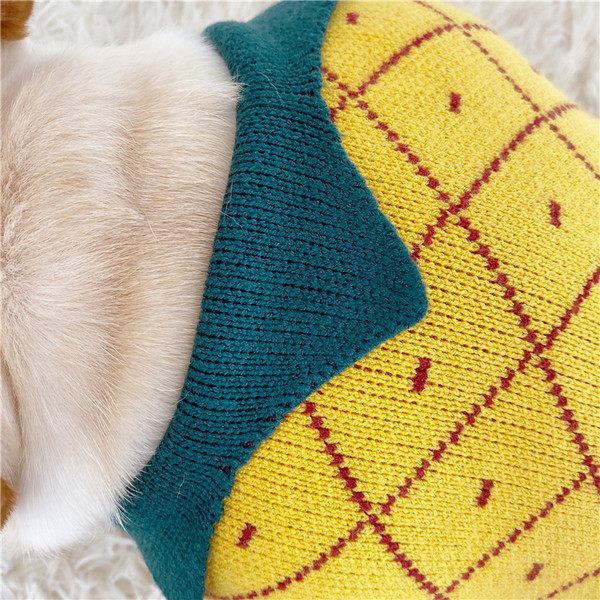 Pulover tricotat cu guler pentru caini