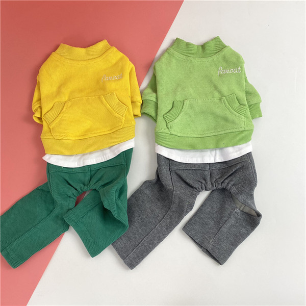 Pantaloni + bluza pentru caini