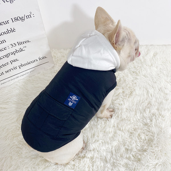 Kapuutsiga ja taskuga riided - koerale