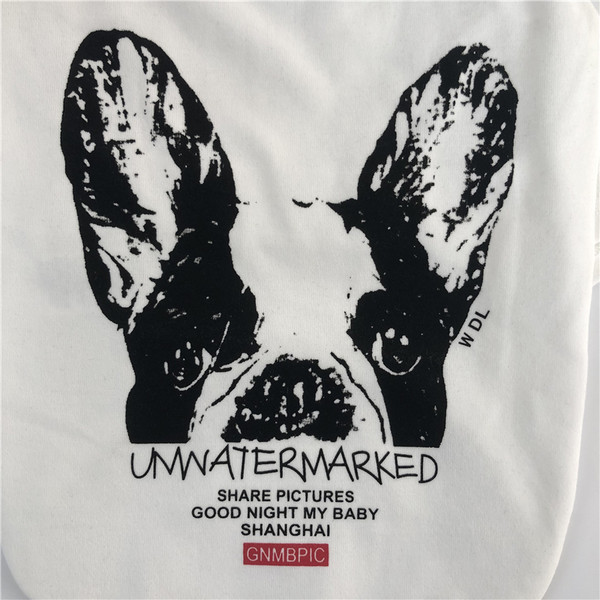 Bluză modernă cu aplicație pentru câini