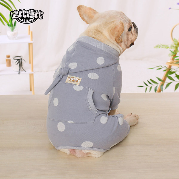 Täppidega kombinesoonid koertele