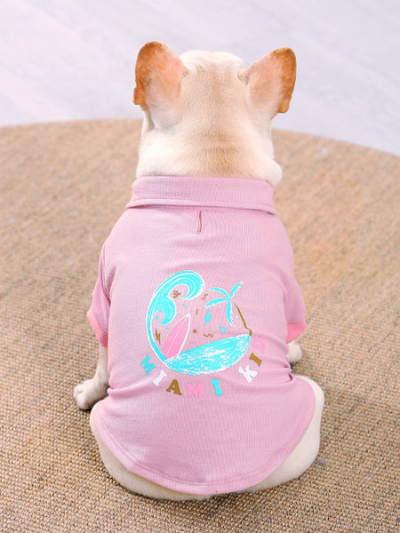 Cămașă modernă pentru câine cu aplicație