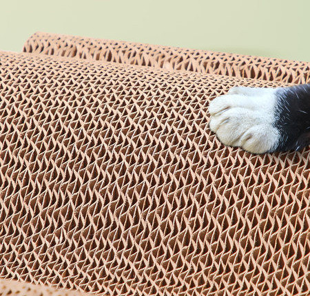 Zgârietură pentru pisici în formă de animale din hârtie ondulată