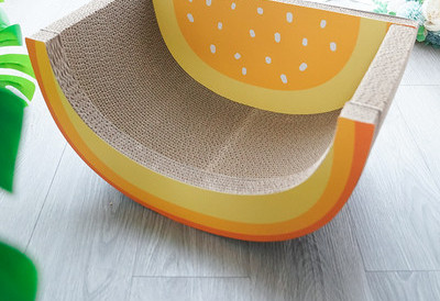 Pat de hartie de zgariat din hartie ondulata pentru pisici