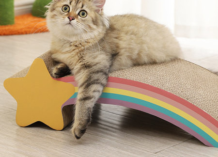 Scarlet pentru pisici cu hartie ondulata - mai multe modele