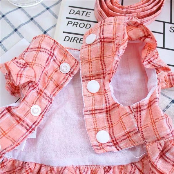 Rochie de câine în carouri cu inele metalice pentru lesă