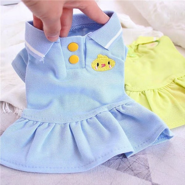 Rochie pentru caine cu guler clasic si broderie