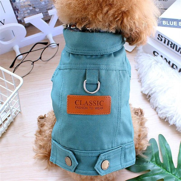 Kolmes värvitoonis nööpidega teksajakk koertele