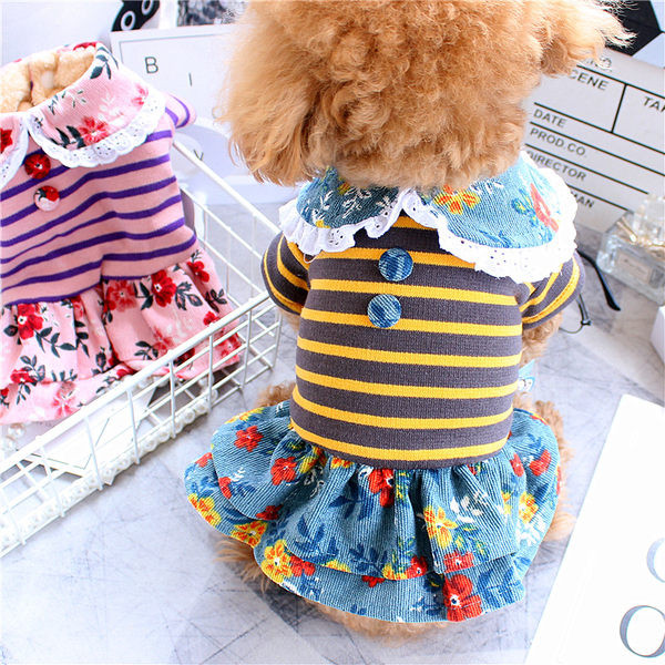 Rochie in dungi cu bucle pentru caini